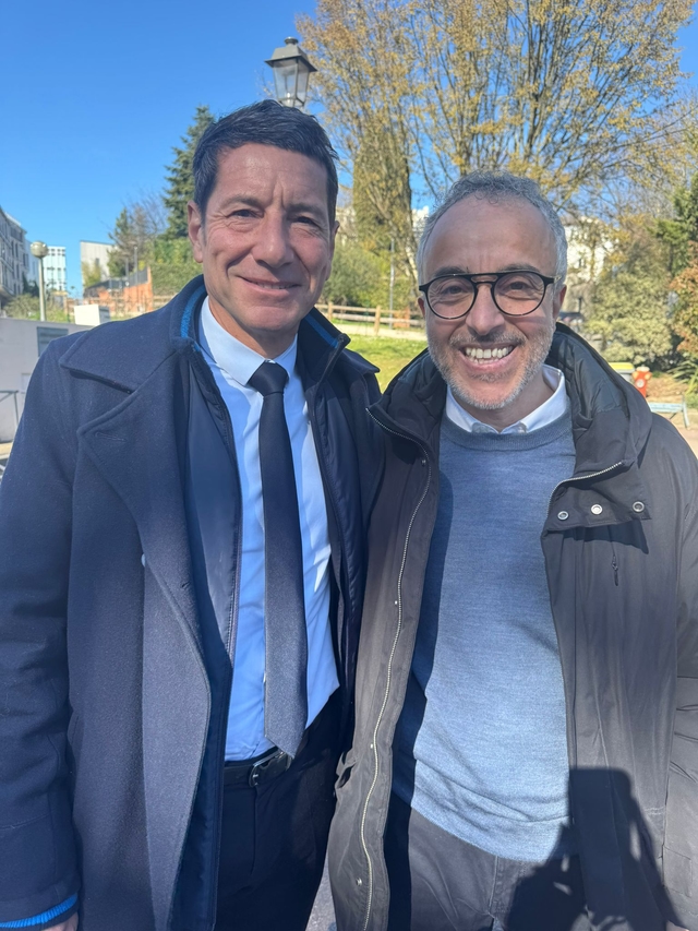 David Lisnard avec un sympathisant - Mars 2026